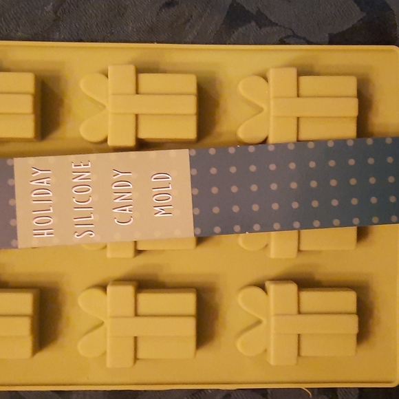 New silicone candy 🍬 mold - Picture 2 of 2